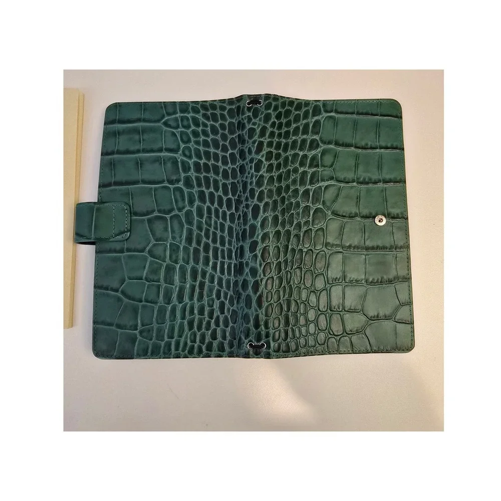 Van der Spek Green Crocodile Embossed Leather Traveler's cover Like New